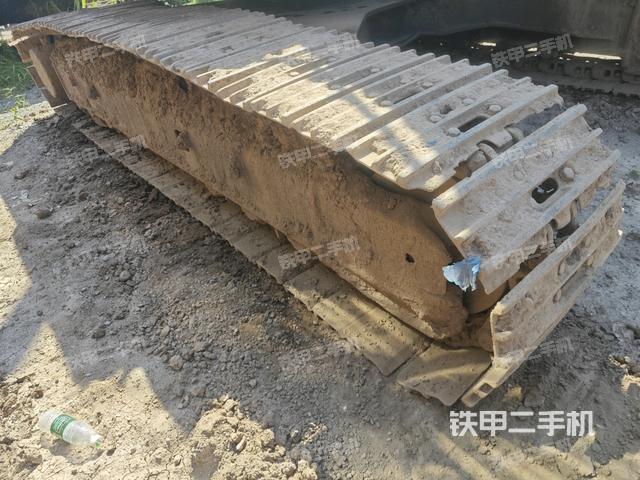 左側(cè)履帶整體?（行走機(jī)構(gòu)）