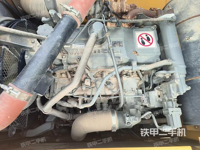 发动机整体俯视(整机外观) 发动机整体俯视(整机外观)