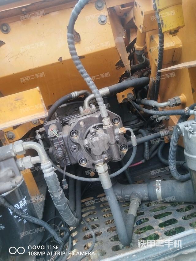 液压泵斜45 左（大件舱室）