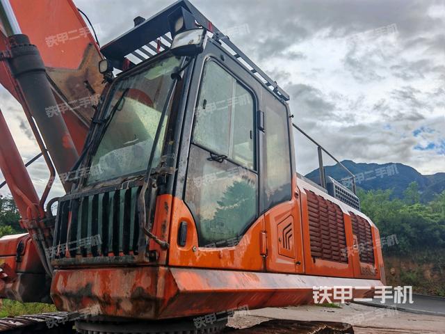 龍工LG6490F挖掘機(jī)
