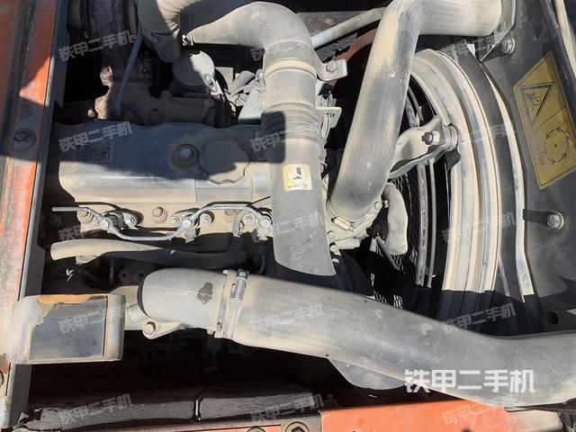 发动机整体俯视(整机外观) 发动机整体俯视(整机外观)