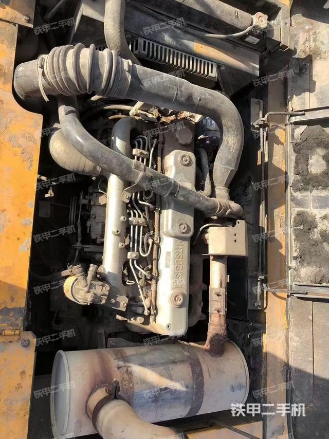 发动机整体俯视(整机外观) 发动机整体俯视(整机外观)