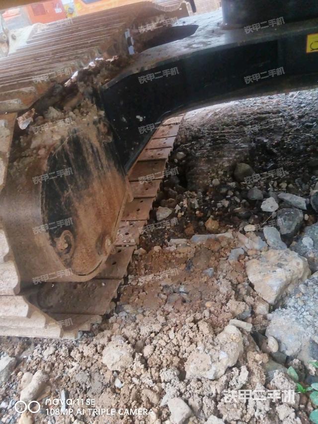 左侧行走马达盖板(行走机构) 左侧行走马达盖板(行走机构)