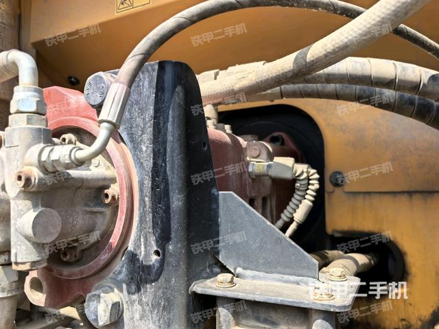 液压泵斜45 左(大件舱室) 液压泵斜45 左(大件舱室)