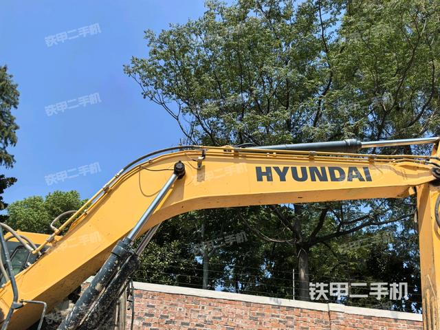 大臂整体 右侧(工作和回转装置) 大臂整体 右侧(工作和回转装置)