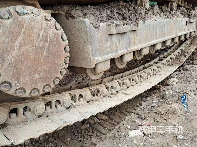 单侧履带整体（整机外观）