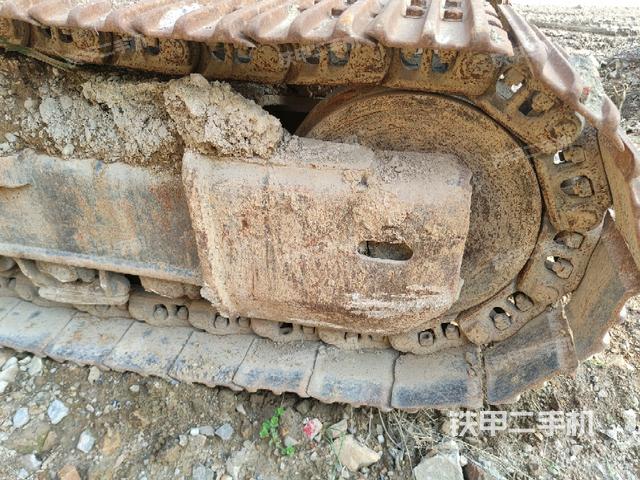 右侧行走马达盖板（行走机构）