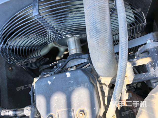 水箱+风扇特写(上车部件) 水箱+风扇特写(上车部件)