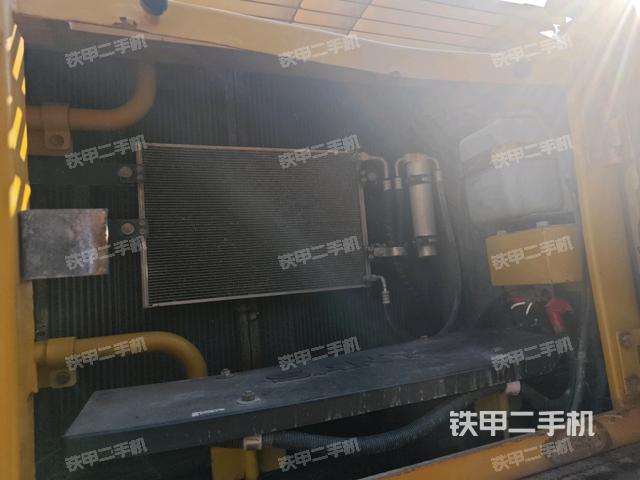 散热器正面(大件舱室) 散热器正面(大件舱室)