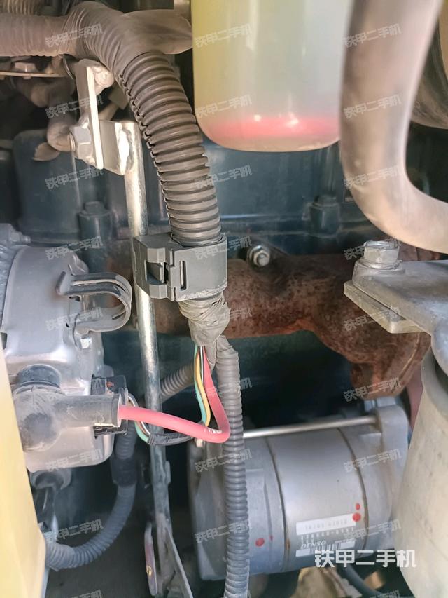 发动机整体俯视（整机外观）