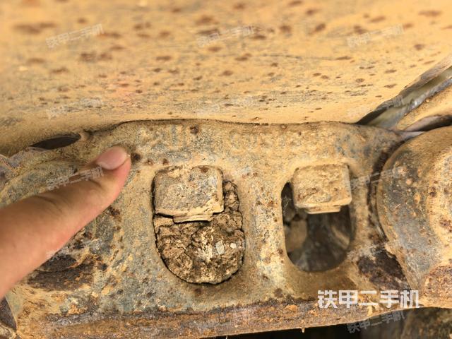 右侧行走马达盖板（行走机构）