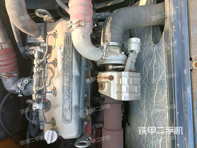 发动机室(上车部件) 发动机室(上车部件)