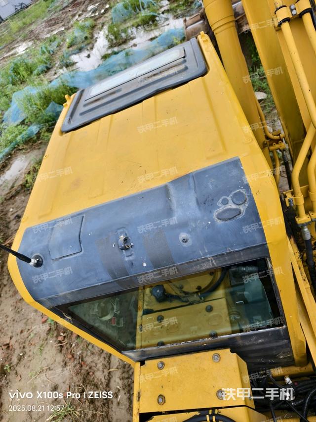 驾驶室顶部（整机外观）