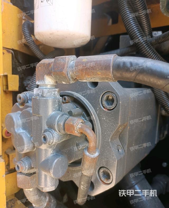 液压泵室（大件舱室）