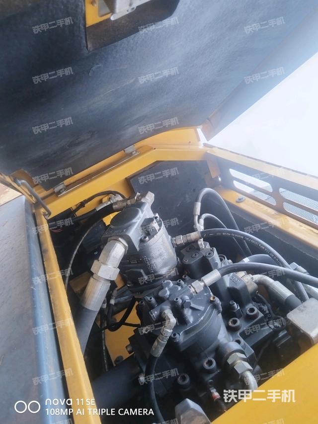 液壓泵斜45?左（大件艙室）