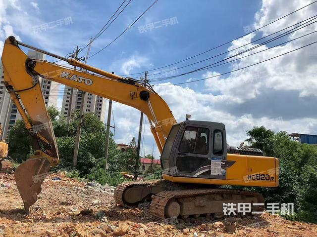 加藤HD820R挖掘機