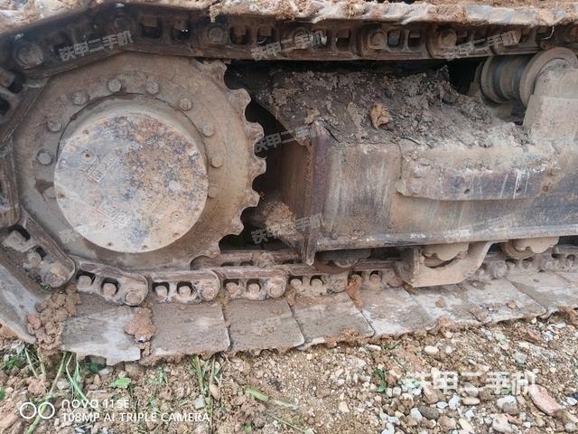 右驱动轮（行走机构）