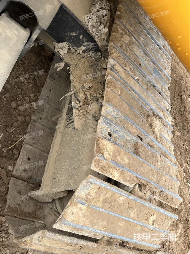 单侧履带整体（整机外观）