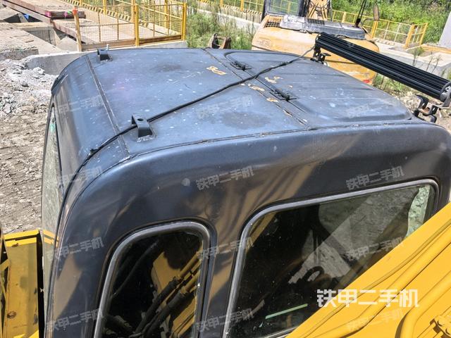 驾驶室顶部俯视（上车部件）