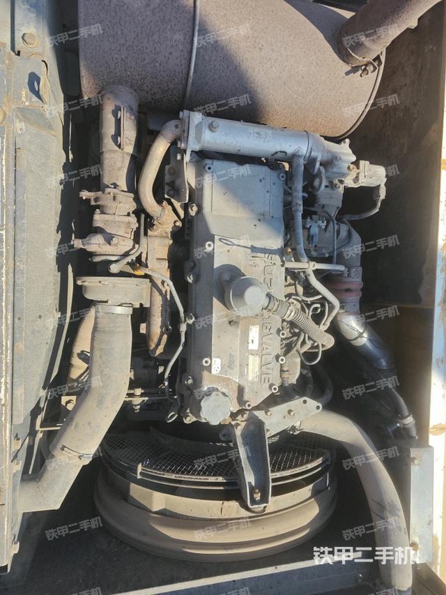 發(fā)動(dòng)機(jī)室（上車部件）