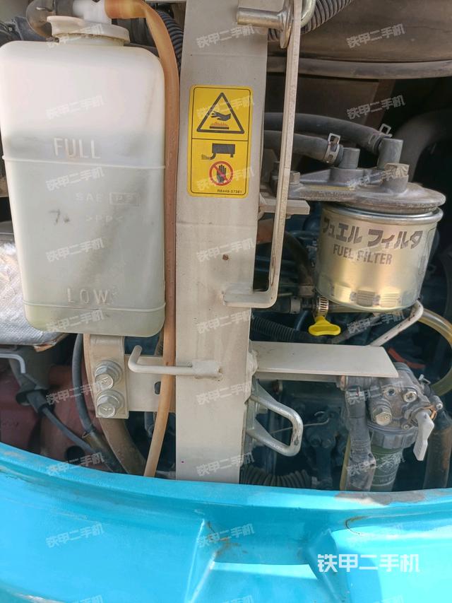 发动机室（上车部件）