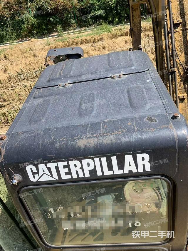 驾驶室顶部（整机外观）