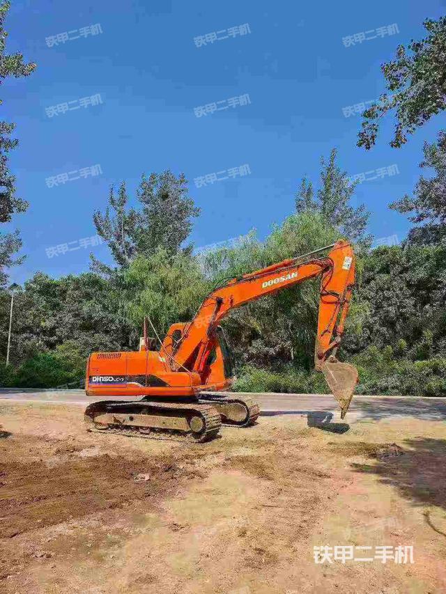 整机右后45°(整机外观) 整机右后45°(整机外观)