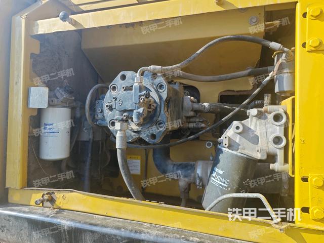 液压泵斜45 右(大件舱室) 液压泵斜45 右(大件舱室)