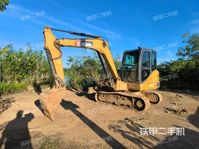 徐工XE55DA挖掘機(jī)