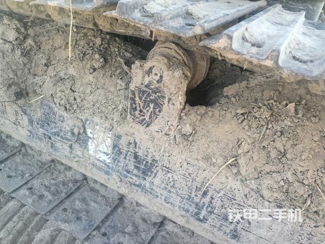 左驅(qū)動(dòng)輪（行走機(jī)構(gòu)）