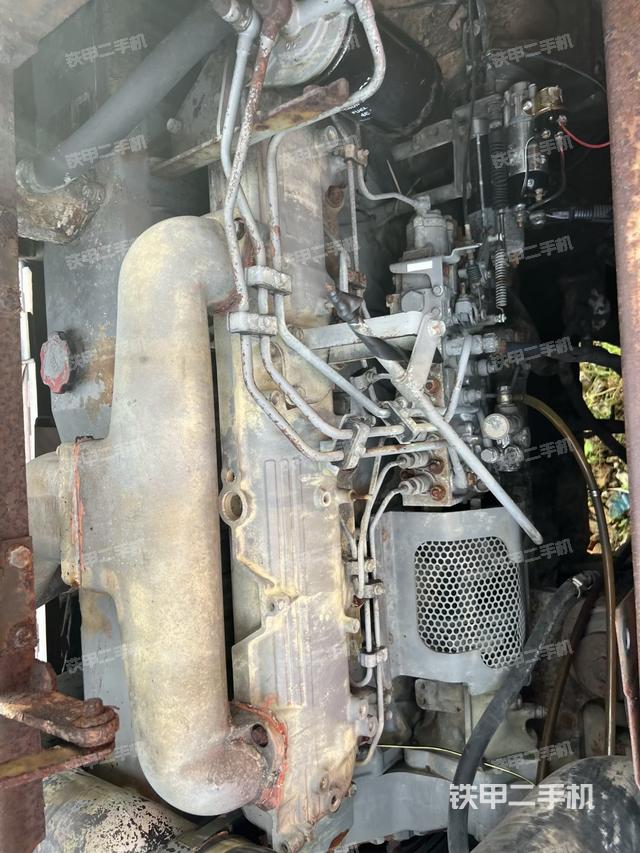 发动机整体俯视(整机外观) 发动机整体俯视(整机外观)