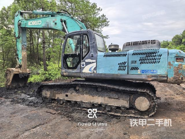 神钢SK350LC-8挖掘机
