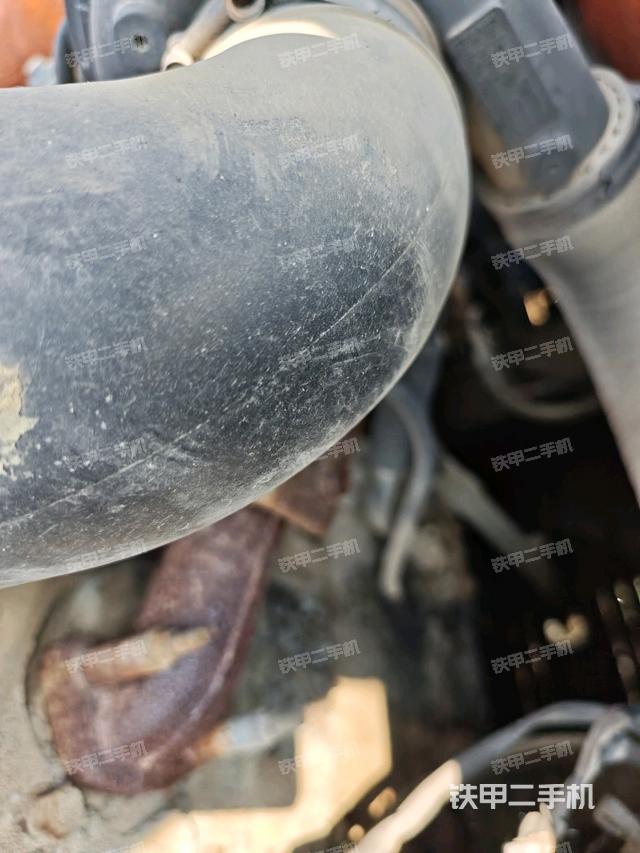 增压器特写(上车部件) 增压器特写(上车部件)