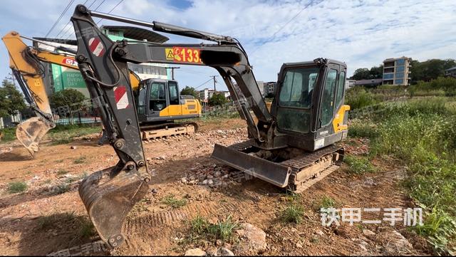 沃尔沃EC55D挖掘机