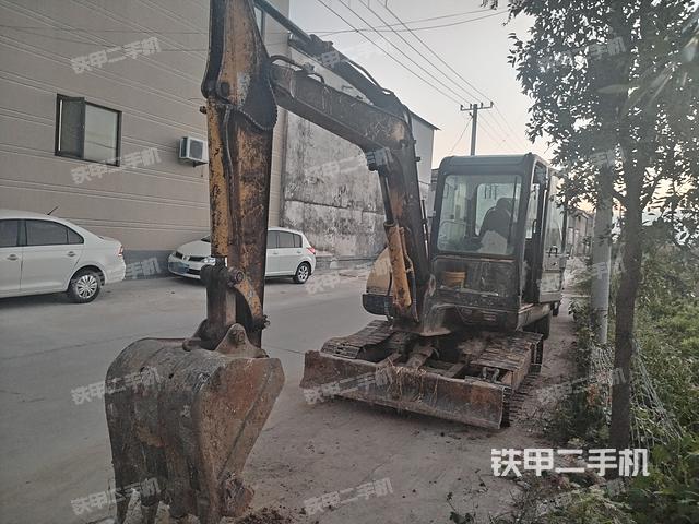 现代R60-7E挖掘机