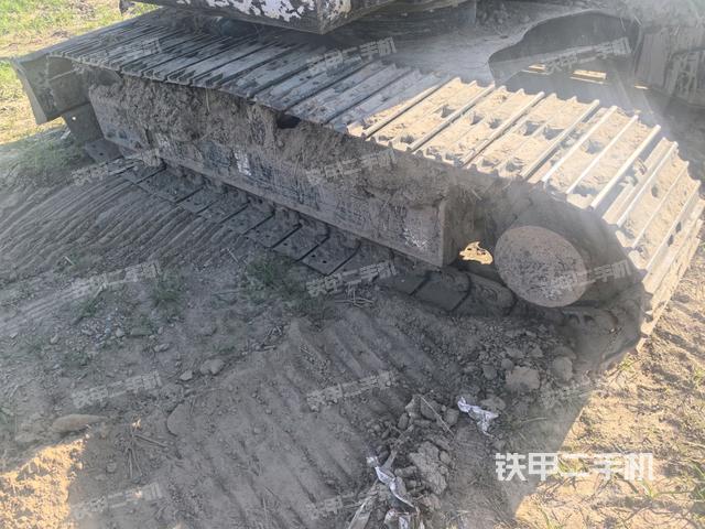 左側(cè)履帶整體?（行走機(jī)構(gòu)）