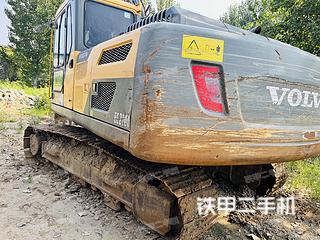 沃尔沃EC210D挖掘机实拍图片