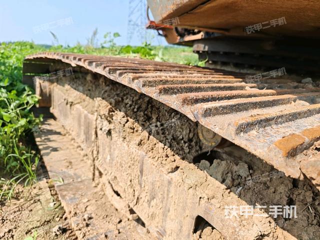 左导向轮(行走机构) 左导向轮(行走机构)