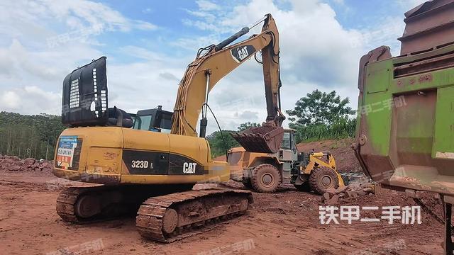 整机右后45°(整机外观) 整机右后45°(整机外观)