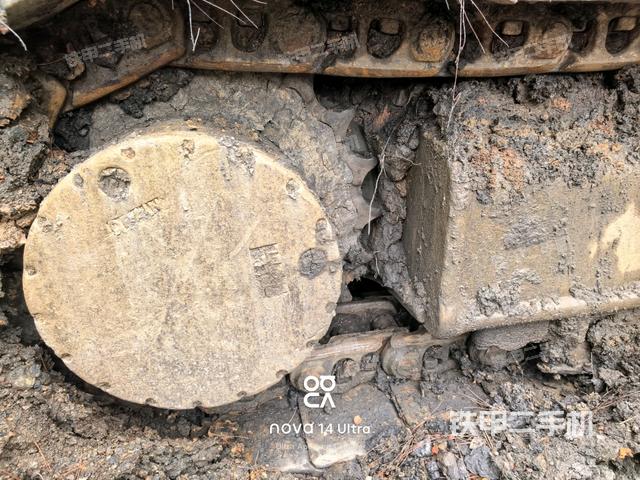 右侧行走马达盖板（行走机构）