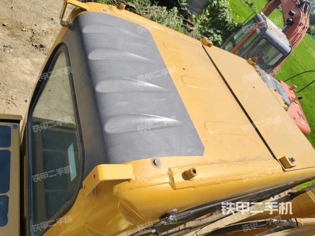 駕駛室頂部俯視（上車部件）