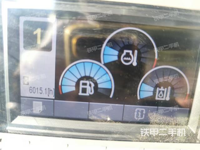 驾驶室整体(整机外观) 驾驶室整体(整机外观)