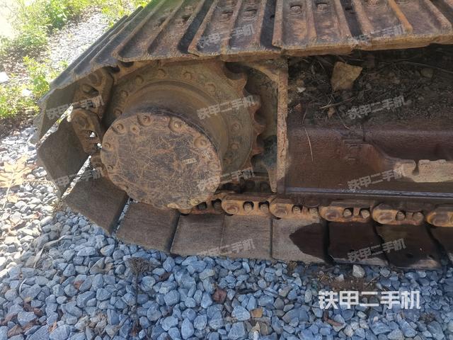 右导向轮(行走机构) 右导向轮(行走机构)