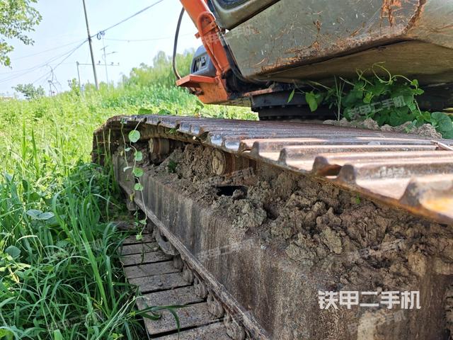 左侧履带整体 (行走机构) 左侧履带整体 (行走机构)