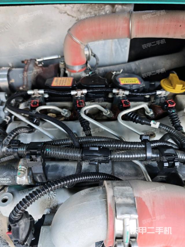 发动机室（上车部件）