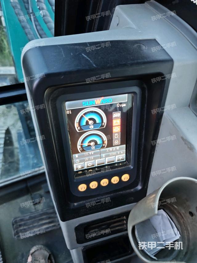 显示屏 （驾驶室部分）