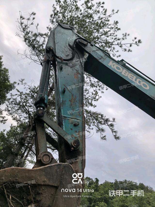 小臂整体左后（工作和回转装置）