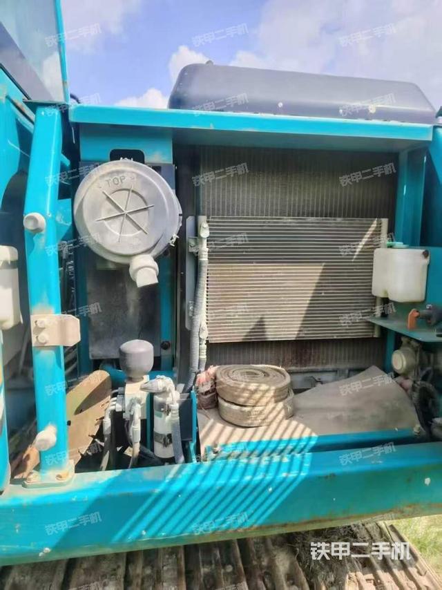 驾驶室整体（整机外观）