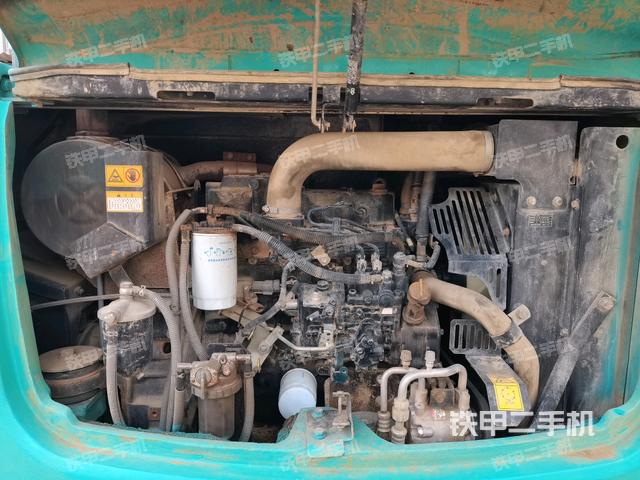 发动机室(上车部件) 发动机室(上车部件)