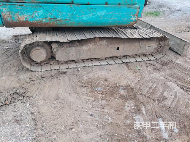 左侧履带整体 (行走机构) 左侧履带整体 (行走机构)